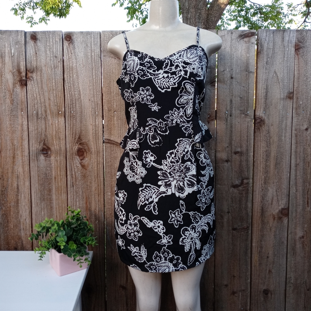 American Eagle Outfitters Casual Floral Dress